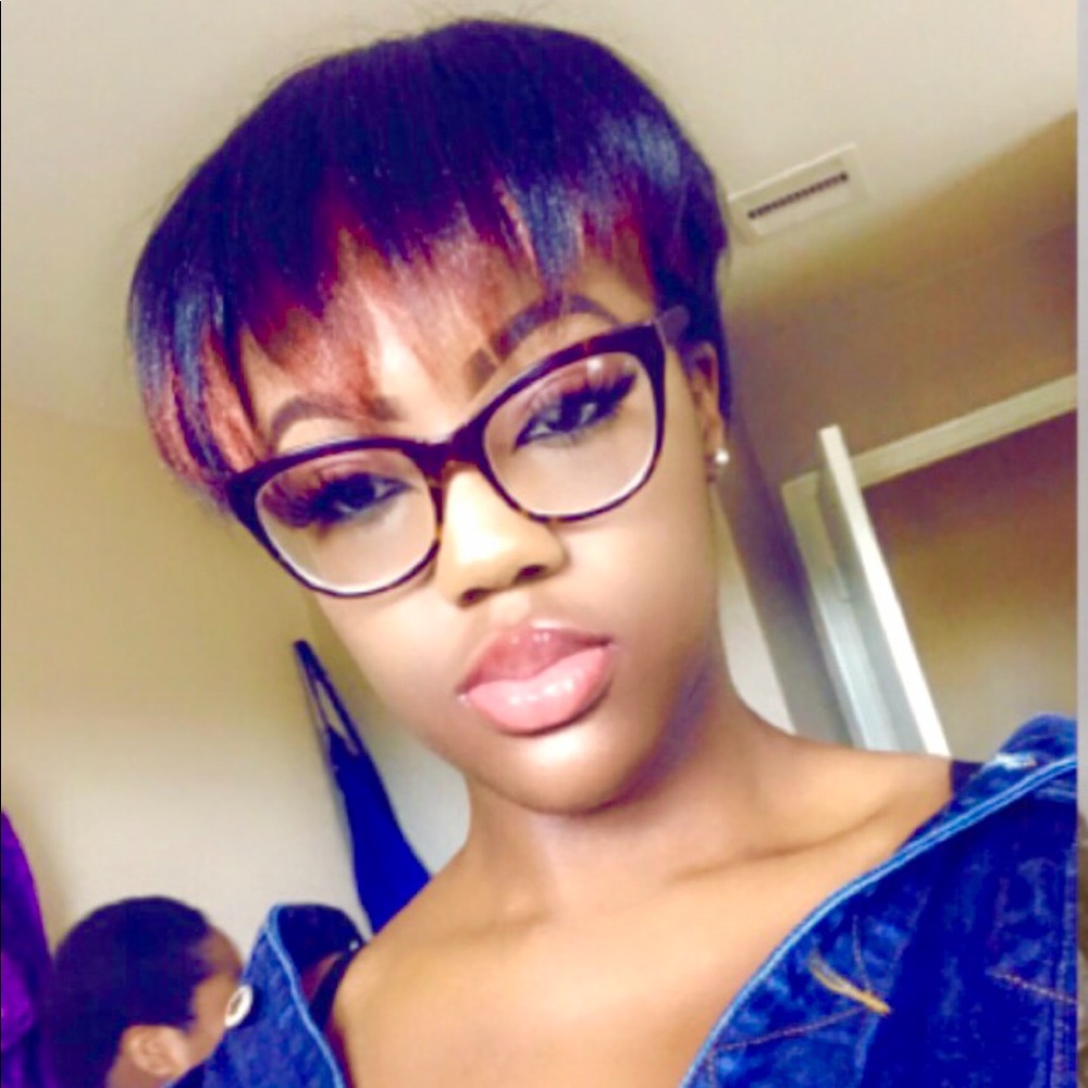 Meet your Posher, Maniya